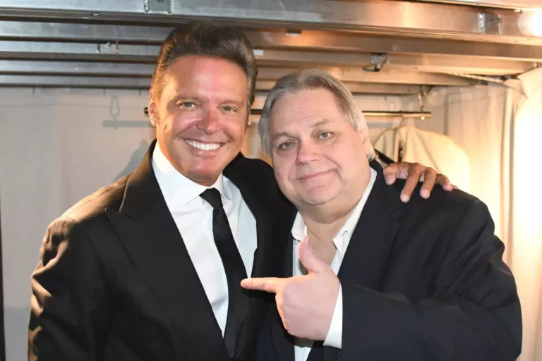 Reportan que Luis Miguel no fue al funeral de Carlos Bremer, pero si le mandó una corona de flores