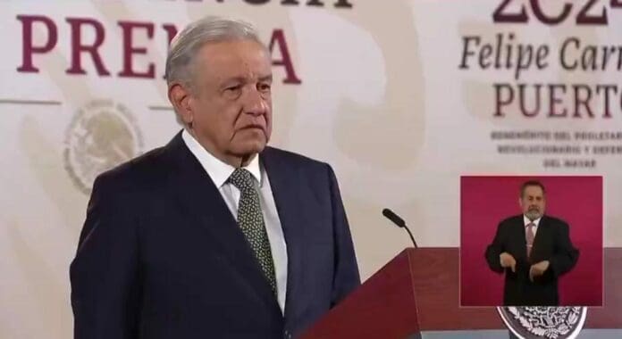 AMLO anunció que presentará tres iniciativas de reforma el próximo 5 de febrero, por lo que no acudirá al aniversario de la Constitución.