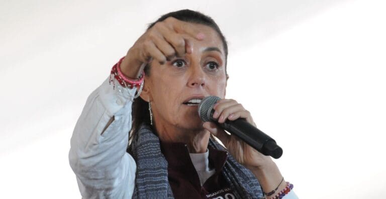 Claudia Sheinbaum crítica a LatinUs por el reportaje contra Gonzalo López Beltrán