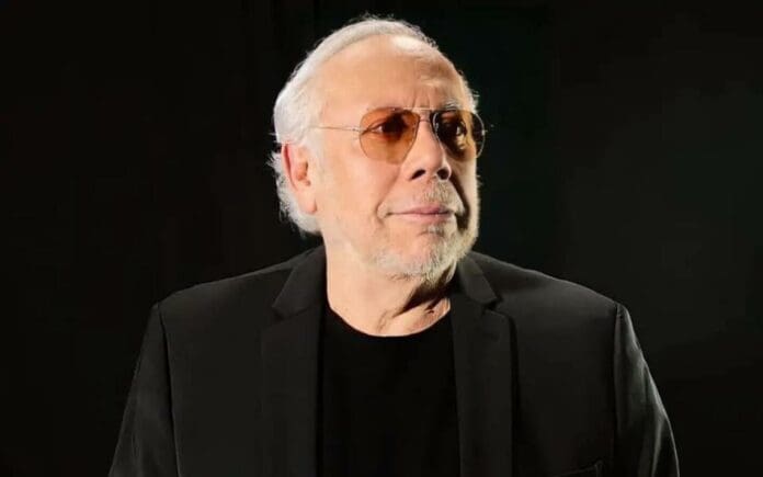 En medio de denuncia por abuso, Luis de Llano promueve la 