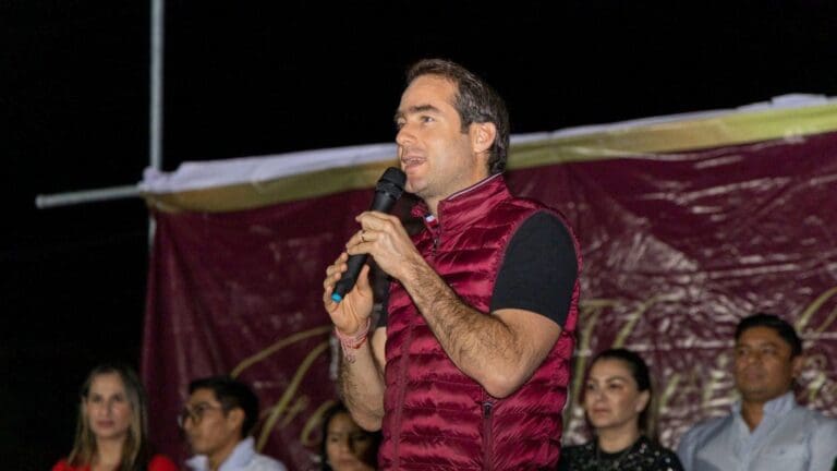 Con la salida de personas que no estaban comprometidas al 100% con servir a la gente de Tulum, el equipo de Diego Castañón se fortalece.