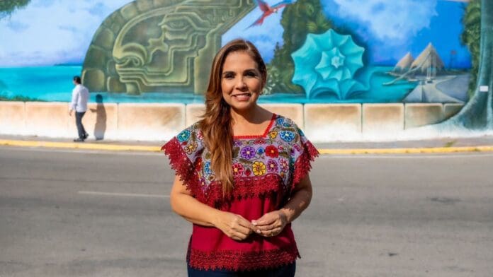 Mara Lezama presenta los 17 murales que transforman el centro histórico de Chetumal