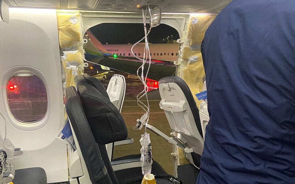 Estados Unidos no volará aviones Boeing 737 Max tras incidente de Alaska Airlines