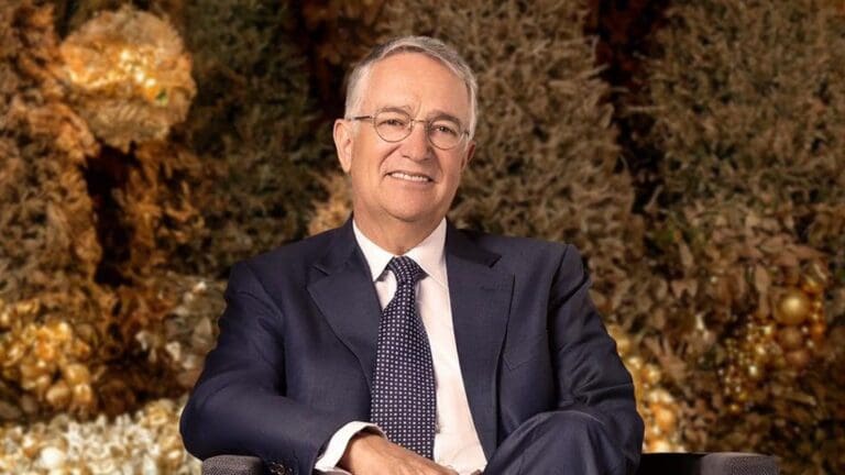 Ricardo Salinas inicia denuncias contra críticos de Banco Azteca por “terrorismo financiero”