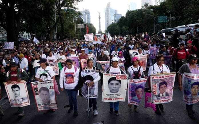 Los ocho militares liberados del ‘caso Ayotzinapa’ abren un nuevo cisma entre el Gobierno y los jueces
