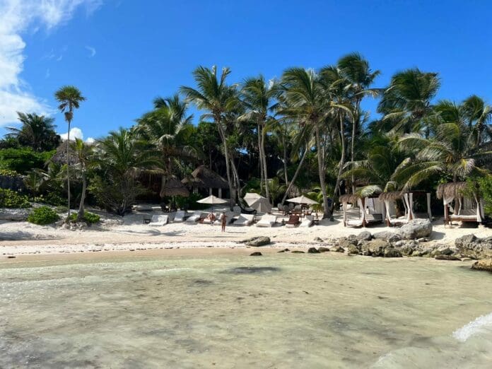 La guía de viajes Lonely Planet califica a Tulum como una de las mejores 100 playas del mundo