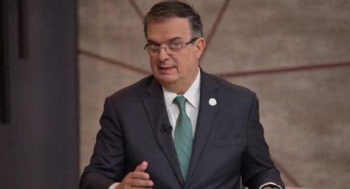 Ebrard sale en defensa de AMLO por supuesta liga con el narco