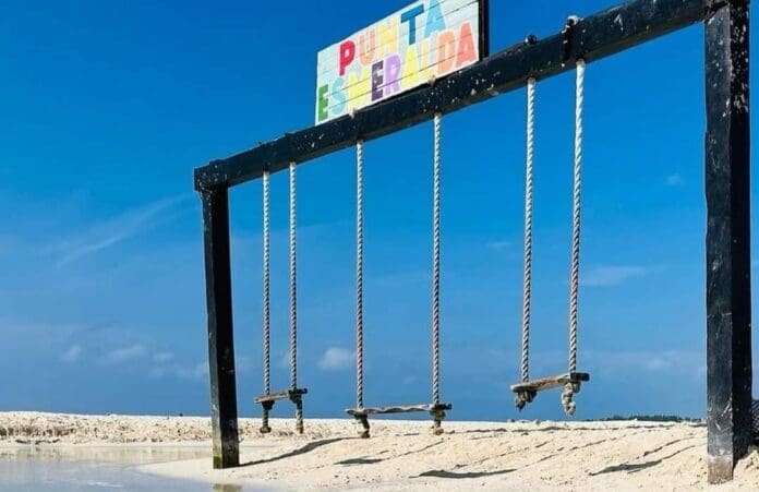 Punta Esmeralda, considerada la quinta mejor playa de México está lista para recibir a miles de visitantes en Semana Santa.