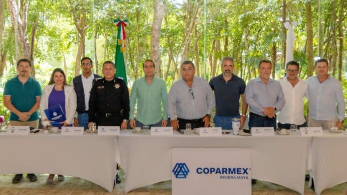 Diego Castañón asiste a reunión empresarial con miembros de la COPARMEX