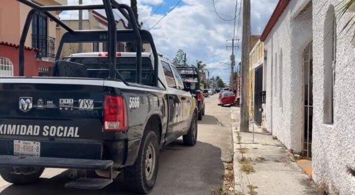 Sujetos a bordo de una moto le robaron 100 mil pesos a un cuentahabiente de Banorte en la Supermanzana 50 de Cancún.