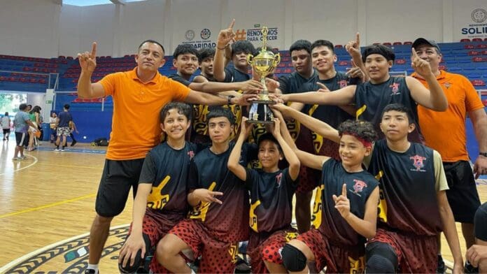 La Secundaria Rene Fajardo domina el basquetbol estudiantil en Solidaridad