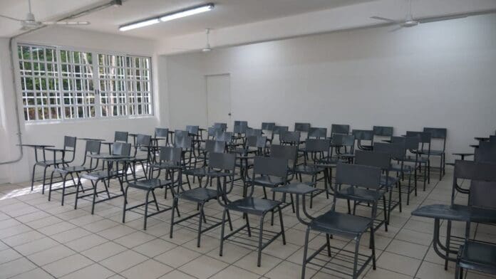 A fin de que las escuelas de Quintana Roo puedan ser inclusivas, la Secretaría de Educación estatal busca presupuesto en el Congreso.