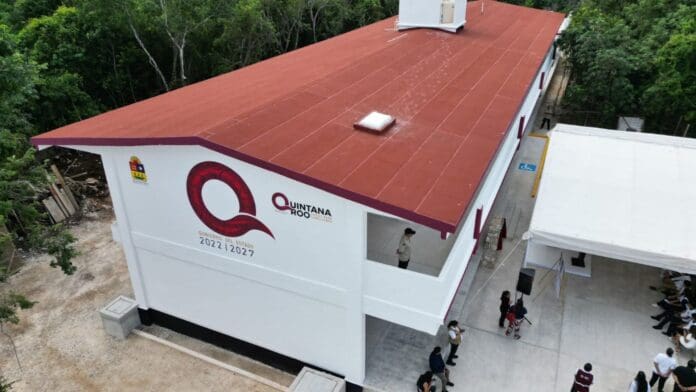 En Quintana Roo se impulsa la educación. Para muestra, las aulas y planteles que ha entregado el gobierno estos últimos días.