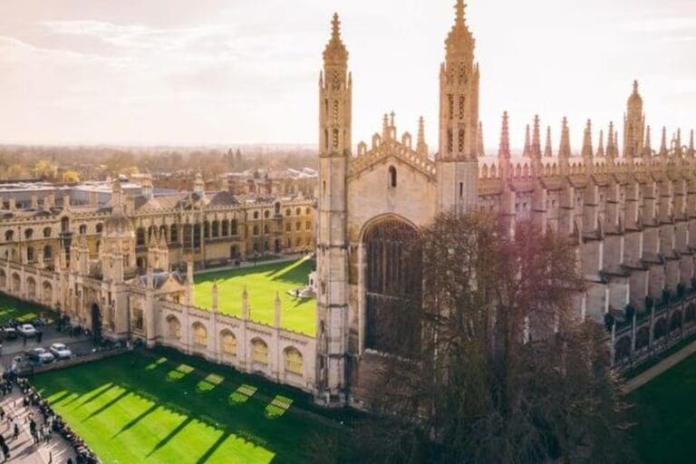 Universidad de Cambridge ofrece cursos gratis para aprender inglés rápido y sencillo