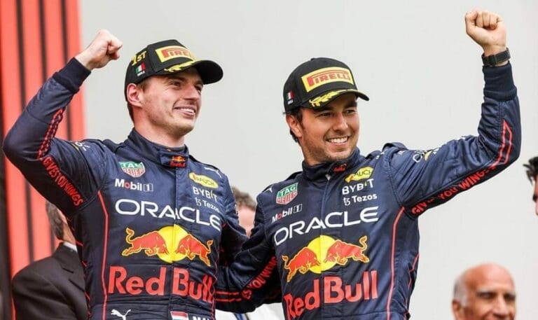 Según el asesor de Red Bull, Helmut Marko, "Checo" Pérez podrá seguir en el equipo para 2025 si tiene una buena temporada.