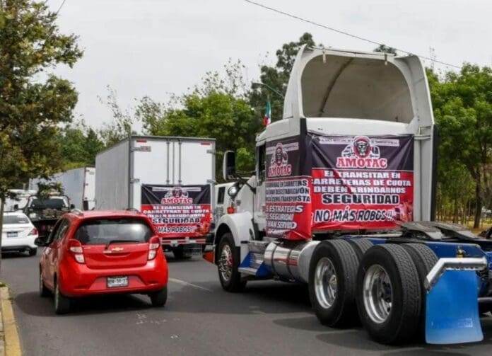 Tras el paro nacional de transportistas, el gobierno se comprometió a reforzar la seguridad en las carreteras federales.