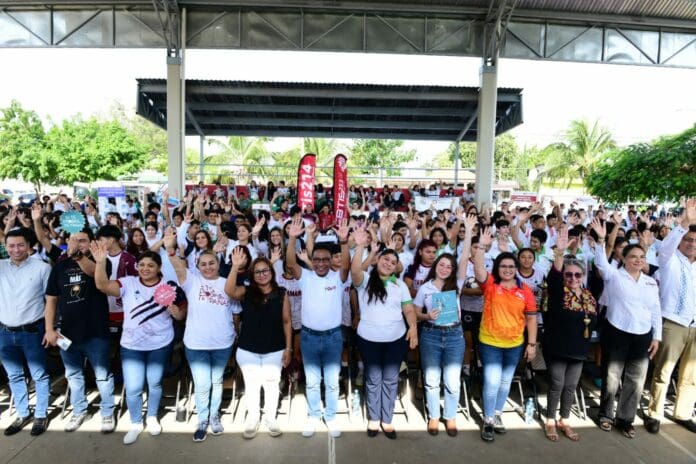 Inauguran la Segunda Feria de la Estrategia Nacional en el Aula Prevención de Adicciones “Si te Drogas te Dañas”