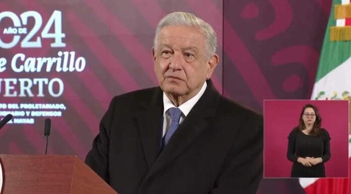 AMLO dio el pésame por la muerte de Carlos Urzúa y lamentó que algunos opositores insinuaran que él tuvo que ver con su muerte.