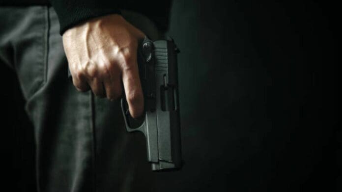 Hombre asesina a su exesposa y se suicida frente a tribunal donde estaban citados en Francia