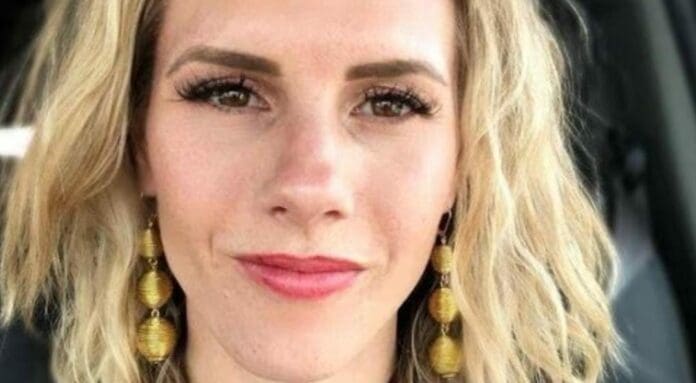 Una youtuber que se hiciera famosa por dar consejos de maternidad fue sentenciada por maltratar a sus hijos.