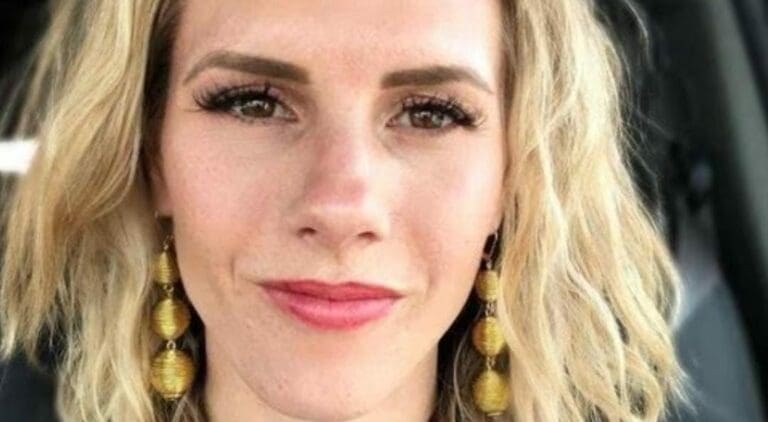 Una youtuber que se hiciera famosa por dar consejos de maternidad fue sentenciada por maltratar a sus hijos.