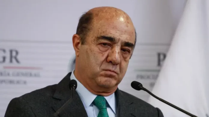 Hija de Murillo Karam exige que su padre siga su proceso en libertad al igual que Lozoya