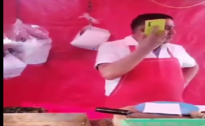 VIDEO: Taquero amenaza de muerte a clientes en CDMX y pide arma para “quebrarlos”