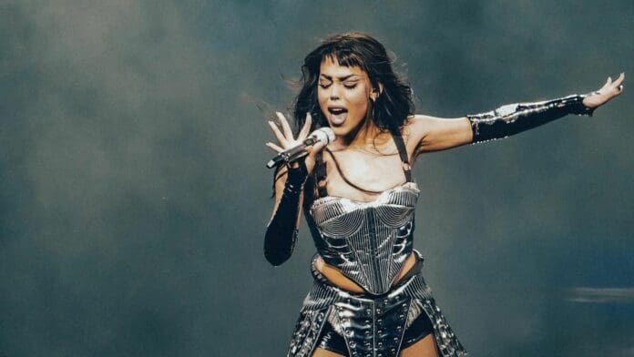 Danna Paola cancela concierto debido a que padece bronquitis e influenza