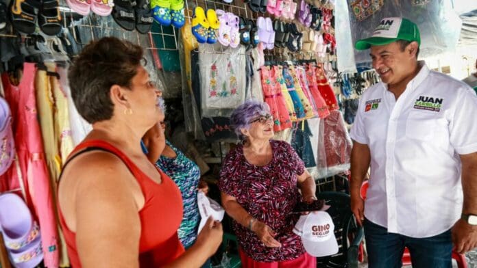 Juan Carrillo a favor de nuevos apoyos para mujeres de 60 a 64 años