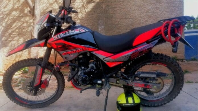 Policía de Solidaridad recupera una motocicleta robada gracias a tecnología de lectura de placas