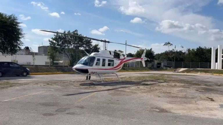 Trasladan a paciente en helicóptero del Hospital General de Cancún a una clínica privada