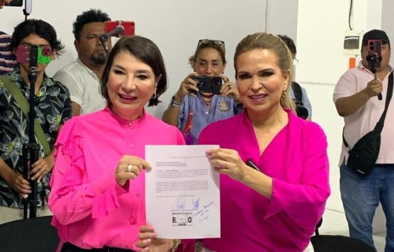 Lili Campos Miranda se ha registrado como candidata a la Presidencia Municipal de Solidaridad. Acudió a las oficinas del Ieqroo.