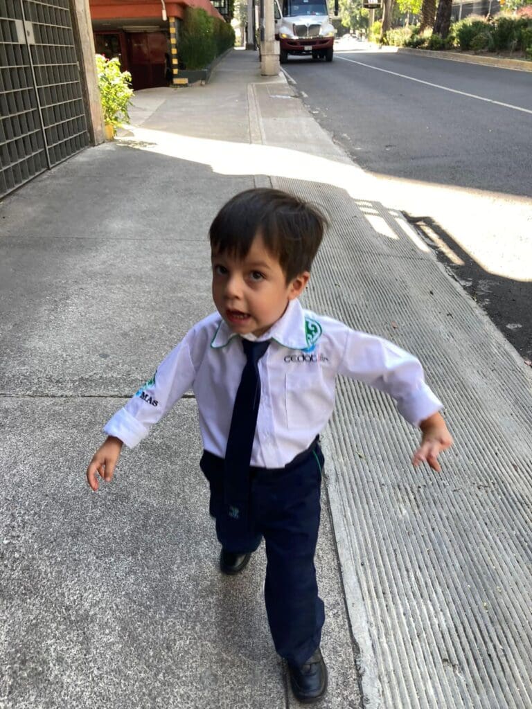 Orgullo playense: Mateo, el niño sobredotado que hace historia en Bélgica