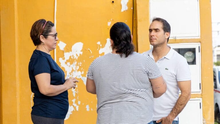 Cierran filas con Diego Castañón: Ileana Canul de Dzul se uniría a su planilla