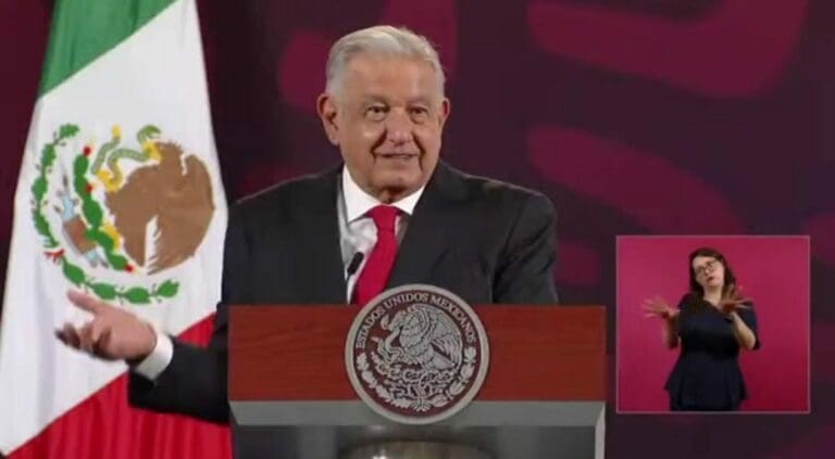 AMLO dijo que si bien acepta que hay violencia en México, en el sexenio de Felipe Calderón se mataban más periodistas.