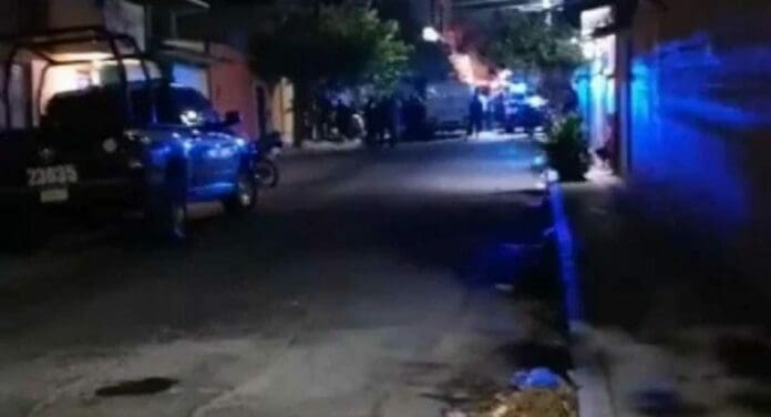 Continúa la violencia en Chiapas. Se reportó que tres personas fueron ejecutadas al sur oriente de la capital del estado.