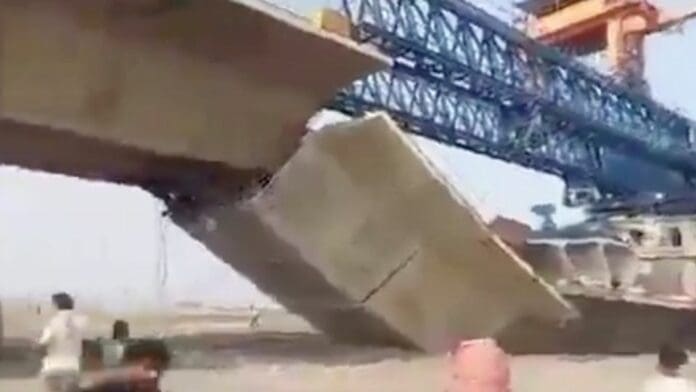 El puente en construcción más grande de India se derrumba; hay un muerto y decenas de heridos