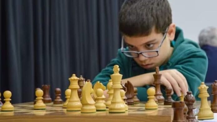 Faustino Oro, el niño de 10 años le ganó una partida a Magnus Carlsen, campeón del mundo en ajedrez