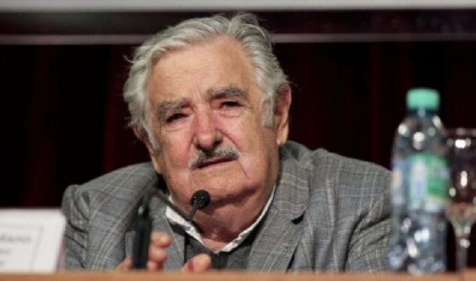 “Parece que juegan a la democracia pero no”, Pepe Mujica volvió a criticar al régimen de Maduro