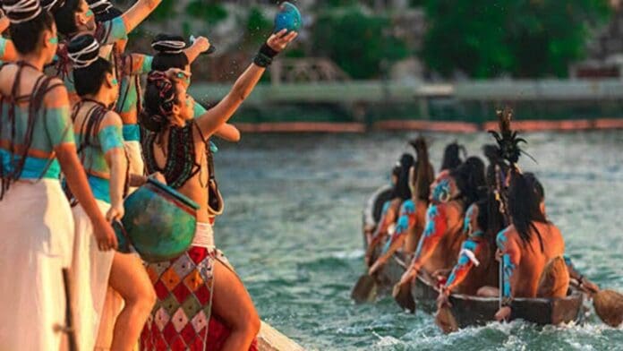 Xcaret vuelve a usar elementos de la cultura maya en su publicidad y recupera el nombre “Travesía Sagrada Maya”