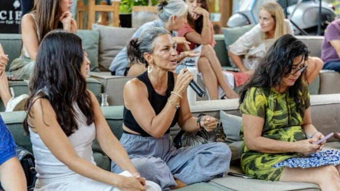 Diego Castañón va por el empoderamiento de las mujeres en la economía