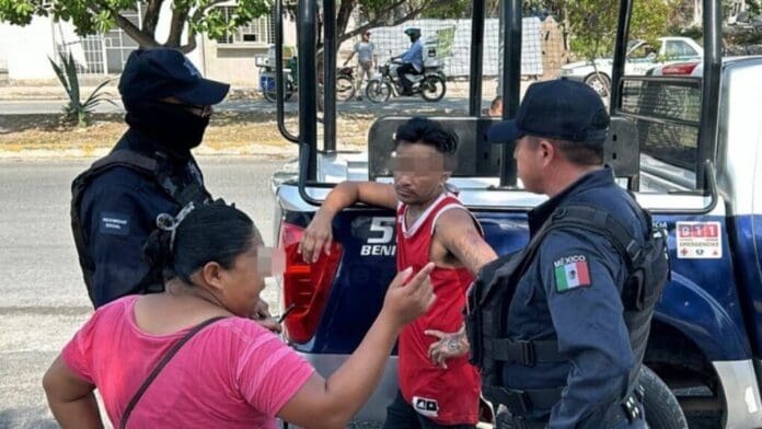 Ciudadanos ayudan a detener a presuntos ladrones en la Región 237 de Cancún