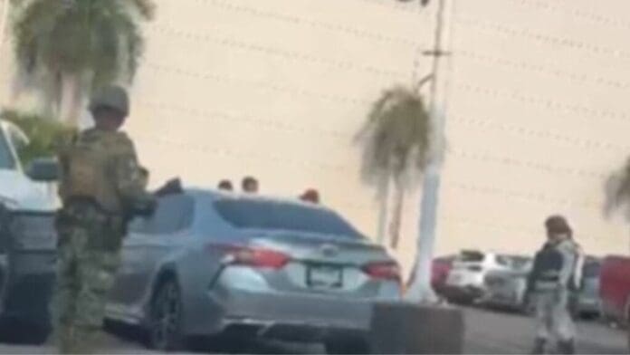 Un militar asignado a la supervisión de las obras del Tren Maya fue liberado este domingo en la Plaza Las Américas de Chetumal.