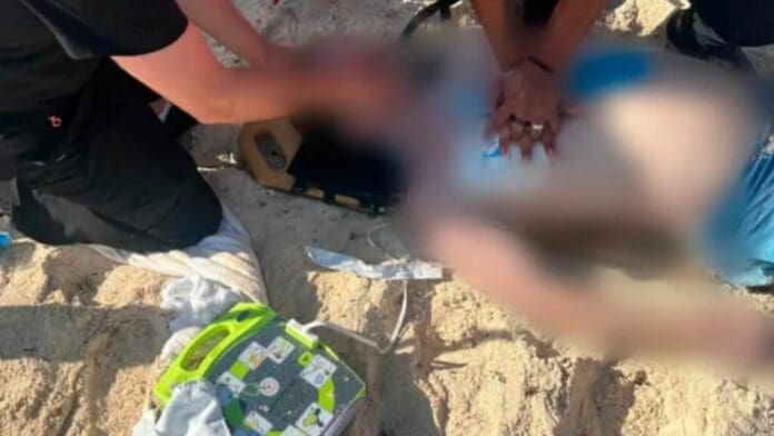 Sujeto fallece luego de ser rescatado en una playa de Cancún