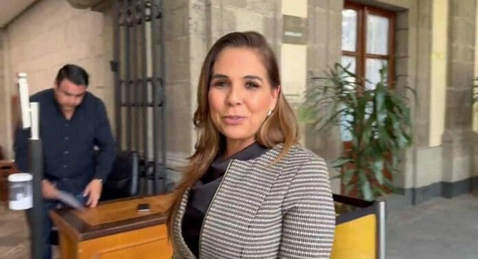La gobernadora de Quintana Roo, Mara Lezama, acudió a la Ciudad de México. Se reunió en Palacio Nacional con autoridades federales.