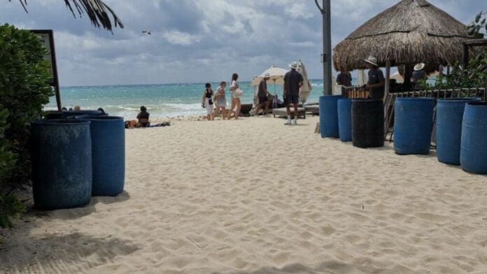 Cierran puerto por surada en Playa del Carmen; suspenden actividades náuticas