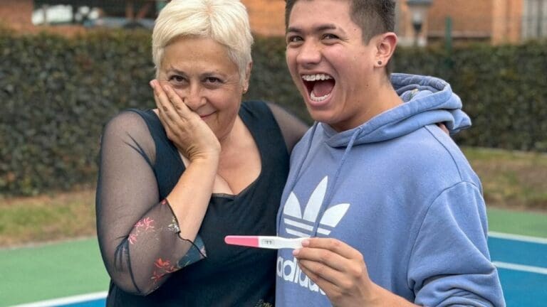 "Se nos hizo el milagrito": Actriz anuncia su embarazo a los 55 años con su esposo 30 años menor