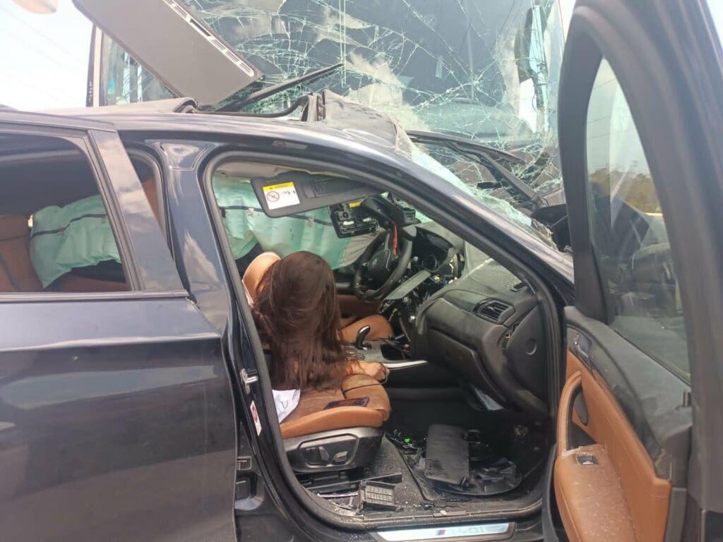 Muere joven que se impactó contra un autobús Del Valle en Cancún