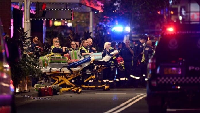 Terror en Australia al menos seis muertos por apuñalamiento masivo en Sidney