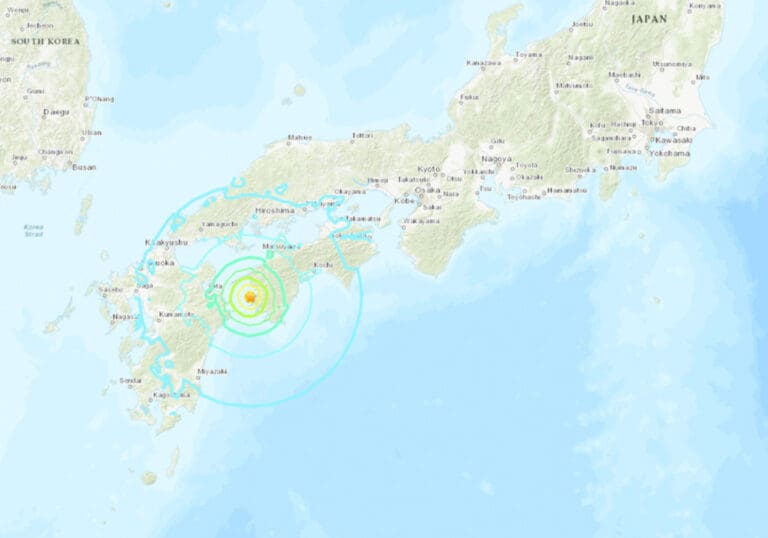 Video: Reportan fuerte sismo de magnitud 6.3 en Japón